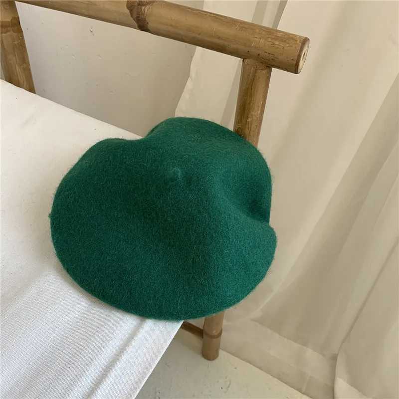 Elegant Wool Artist Painter Hat New Winter Classic Hot Women Girl Female Thickened Woolen French Hat Berets C Caps XJ250807