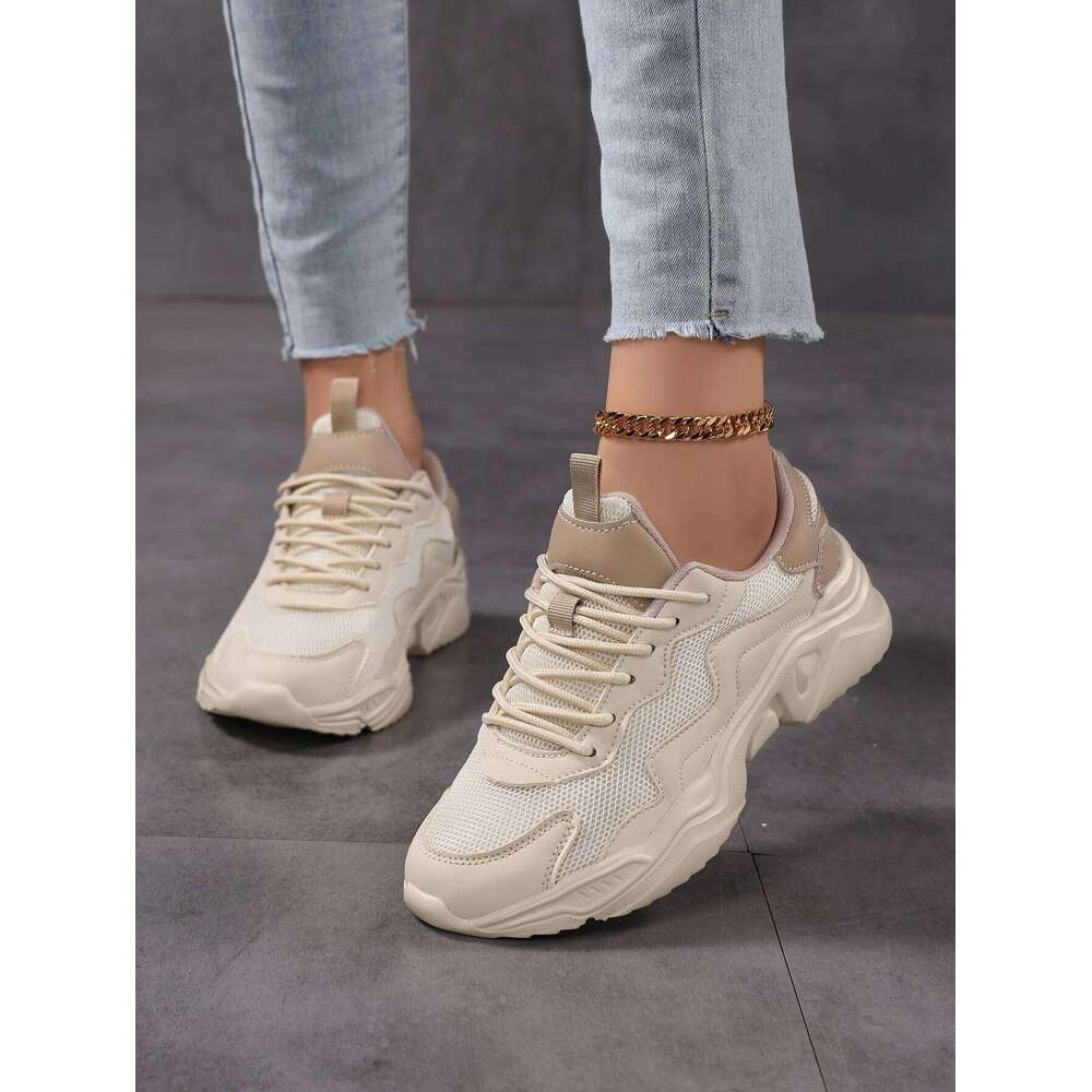 Lightweight Mesh Breathable Women's Sneakers Versatile Casual designer White Shoes for Comfortable Wear