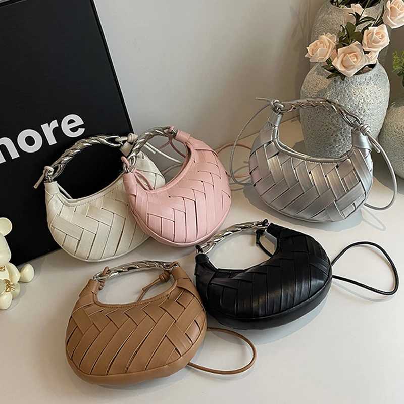Hand-woven Gold Handle Bird NEST Bag Exquisite Niche Designer New Cream White Half-moon Shoulder Messenger Bag Z250807