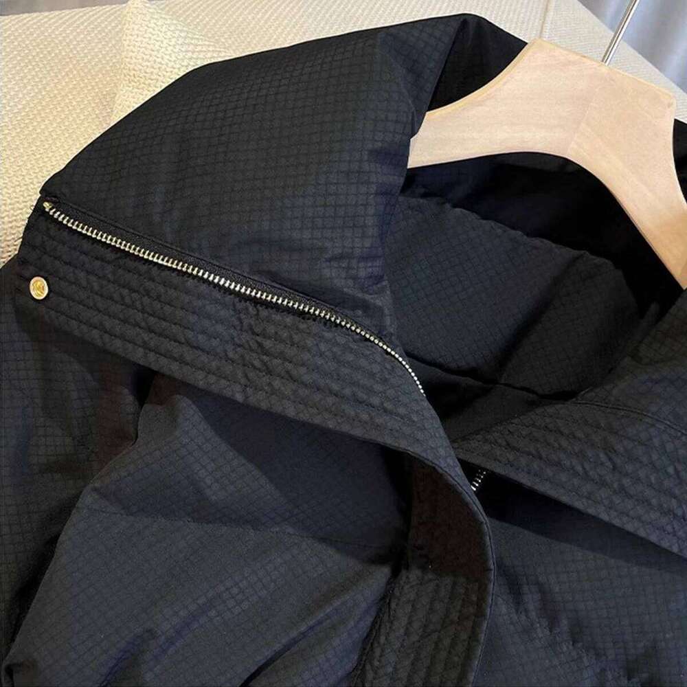 Designer Clothing 2025 Winter Short Stand Collar Thicken Bread Puffer Ottwear Women's Jacket Drawstring Cotton-Padded Clothes Down Coat Parkas