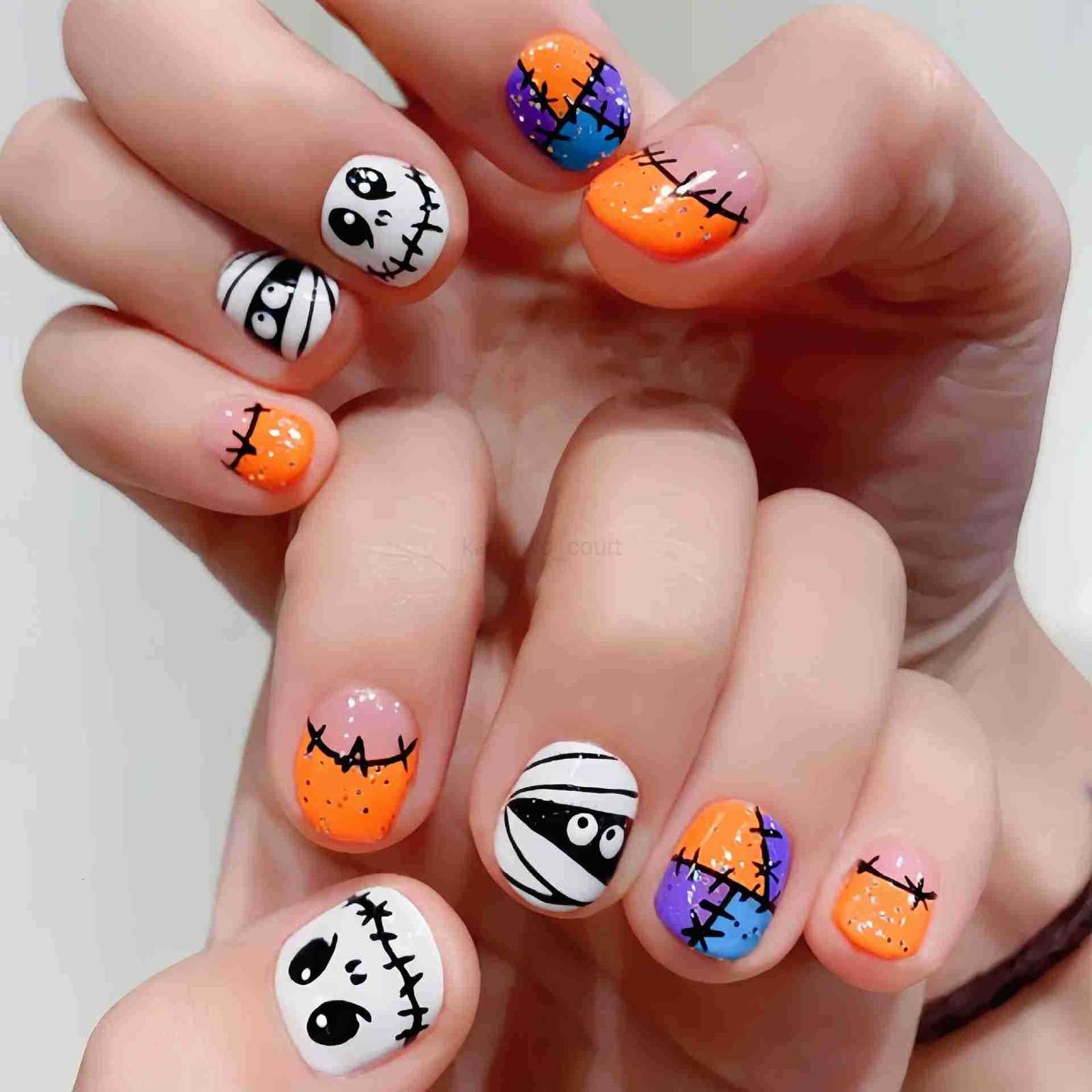 24PCS Glitter Powder Short Square Press-on Nails Sweet Cool Ghost Bat Web Patterns French Wearable False Nails Halloween M250807