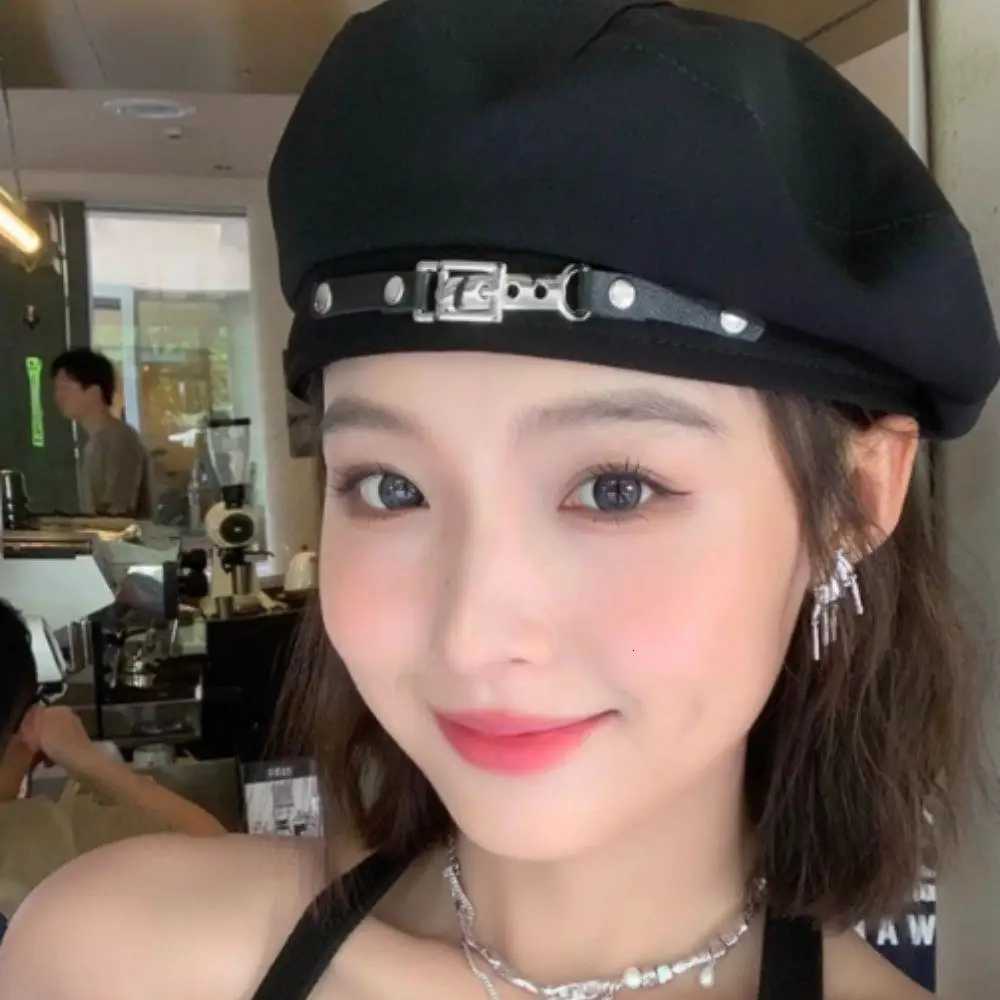 Retro Metal Buckle Beret Women British Casual Painter Hat Solid Color Brim Hat Vintage Chic Dr?hat Sun Protection Hat New XJ250807