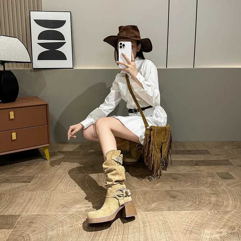 New Fold Womens Vintage Brown Metal Belt Buckle Wern Cowboy Boots Square High Heel Lg Boots Fi Knight Boots 2024 XJ250807