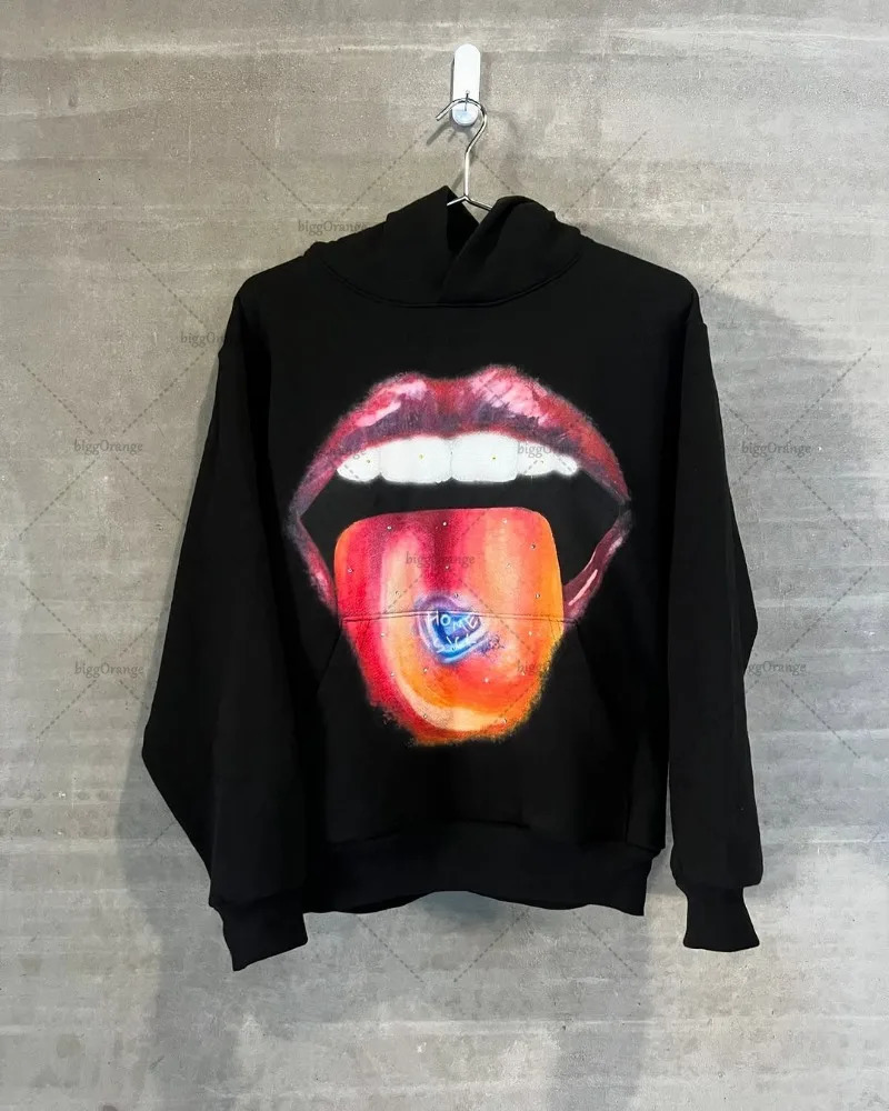 American Retro Harajuku streetwear Women High Street Oversized Sweatshirt Hiphop Lips Casual Graphic Hoodie Mens Clothing 250807