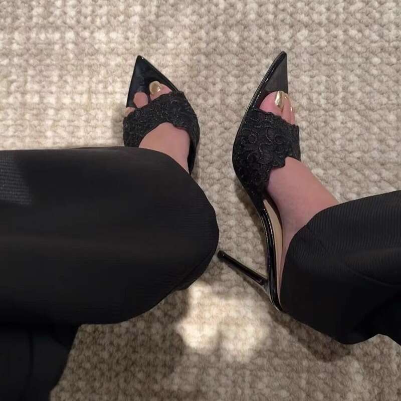 2025 New Open-Toe Pointed Mesh Lace Patent shoes Leather One-Strap Sandals for Designer Women Sexy Outdoor Wear Little Mom Style Thin Heel High Heels