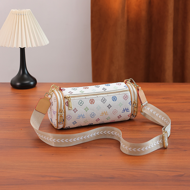 MKF designer bag free shipping Light luxury high-quality classic fashion shoulder bag retro simple outdoor versatile womens crossbody bags