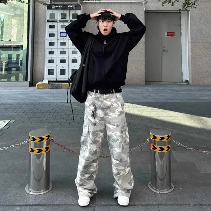 Camouflage Work Pants for Men and Women American High Street Hip-hop Jeans Paratroopers Pants Wide-leg Straight-leg Casual Pants 250805