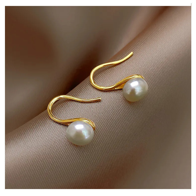 Sell Trendy Simple Natural Freshwater Pearl 14K Gold Filled Ladies Stud Earrings Jewelry Not Allergic For Women Gifts 250805