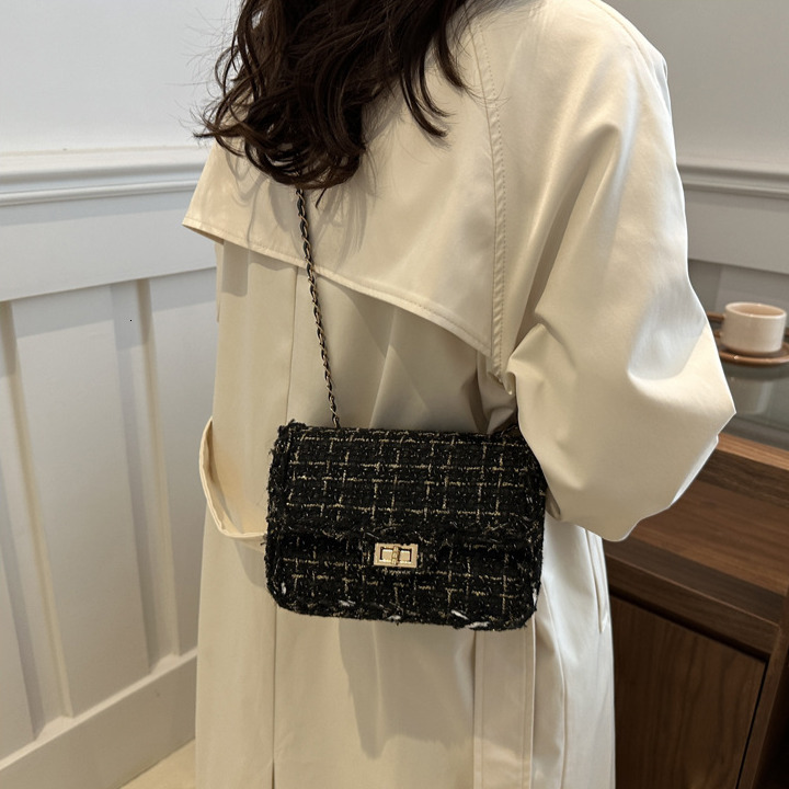 Free Shipping Designer Luxury Trendy Women's Handbag New Fashion Woolen Plaid Crossbody Bag Simple Chain Personality Single Shoulder Small Square