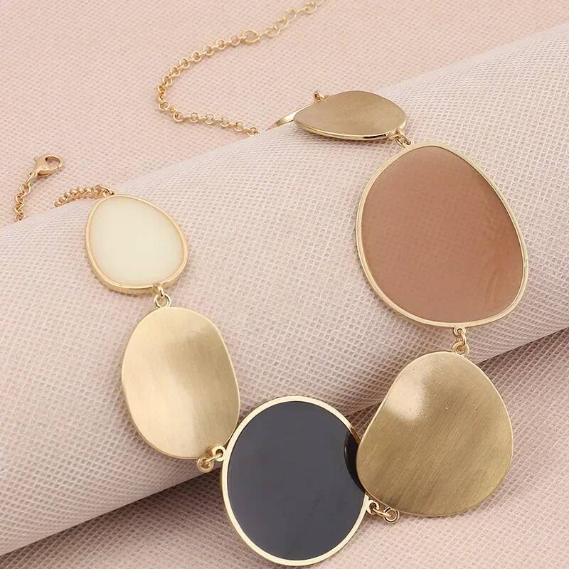 Boho Metal Disc Pendant Choker Necklace For Girls Golden Chains Vintage Big Round Wafer Dangle Statement Necklaces Women Jewelry Jewelry for Women