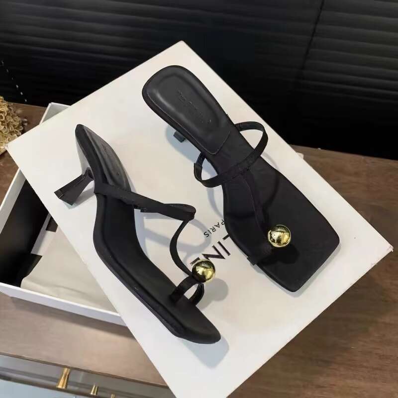 Women's Slippers 2025 New shoes Summer Outdoor Designer Wear High-End Black and Gold Toe Cover Fashion Versatile One-Strap Thin Heel High Heels