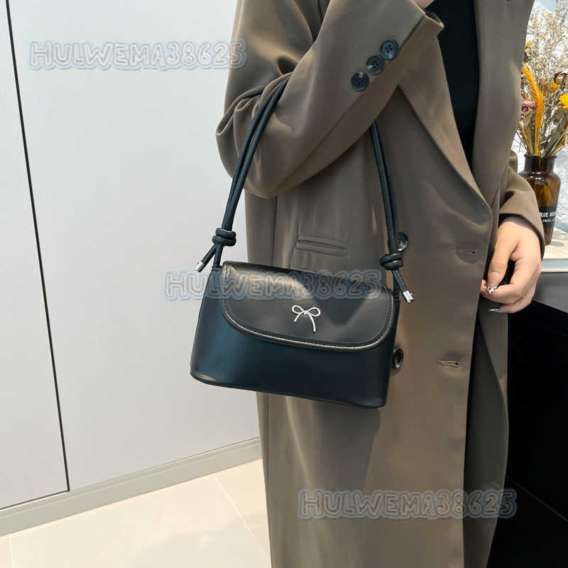 Butterfly Knot Fashion Style Textured Early Autumn 2025 New Versatile Casual Bag Single Shoulder Crossbody Bag Underarm Small Square Bag H250806