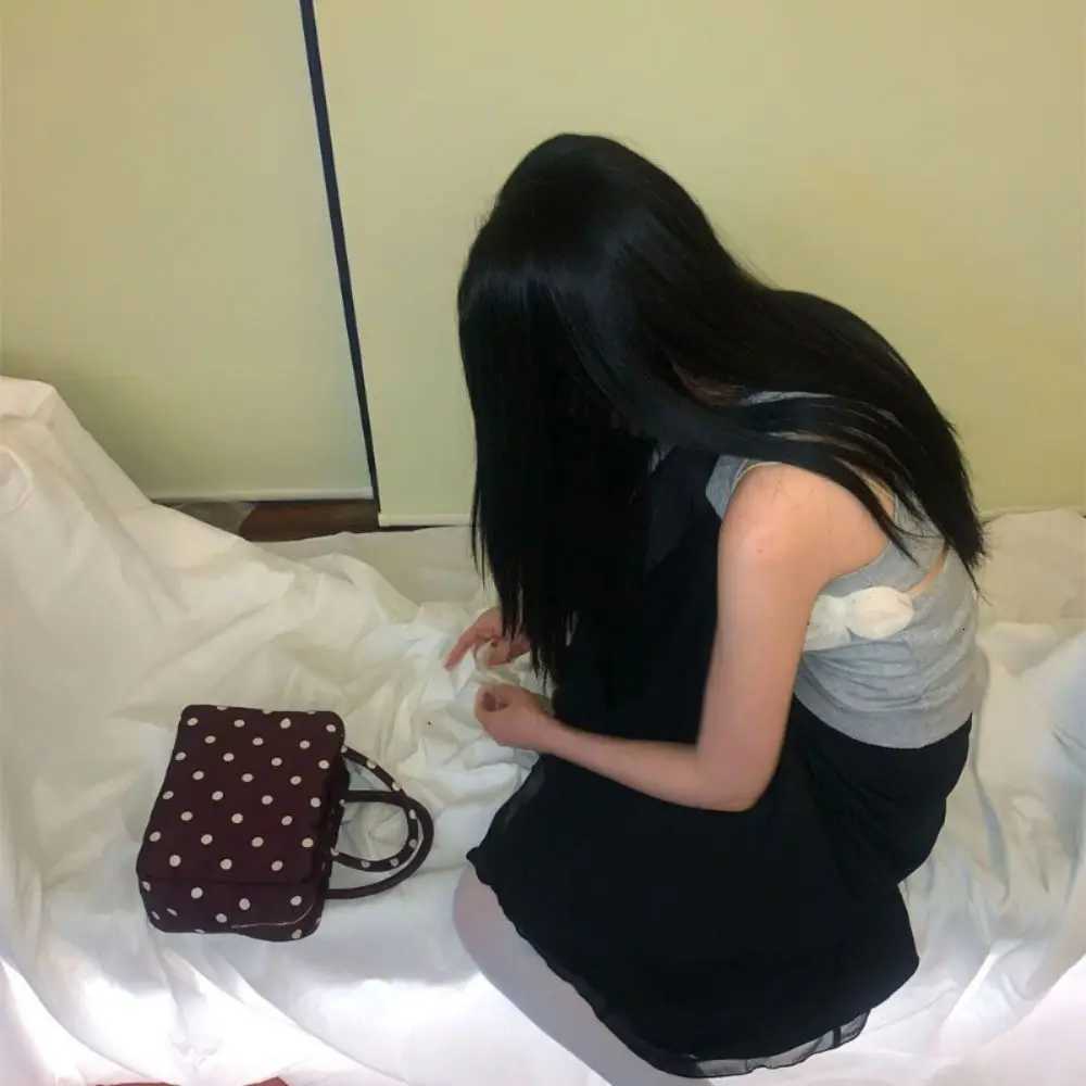 Fashion Wave Point Women Handbag Vintage Niche Design Makeup Storage Pouch Y2k Korean Popular Bag Female Z250807