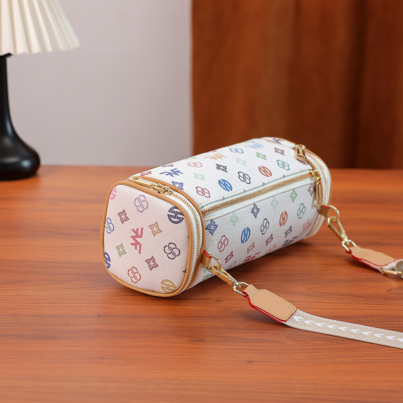 MKF designer bag free shipping Light luxury high-quality classic fashion shoulder bag retro simple outdoor versatile womens crossbody bags