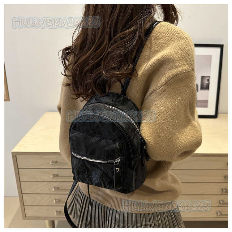 Fashion Casual Bag for Women 2024 New Mini Backpack Versatile Travel Backpack Commuting Outdoor College Student H250806