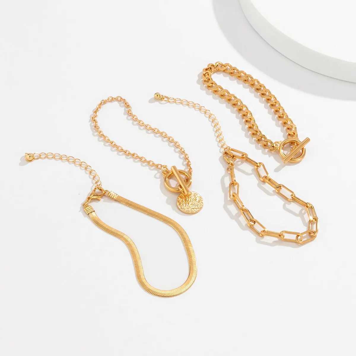 Punk Cuban Link Chain Coin Pendant Bracelet for Women Vintage OT Buckle Snake Chain Charm Bangles Couple Jewelry Gift W250807