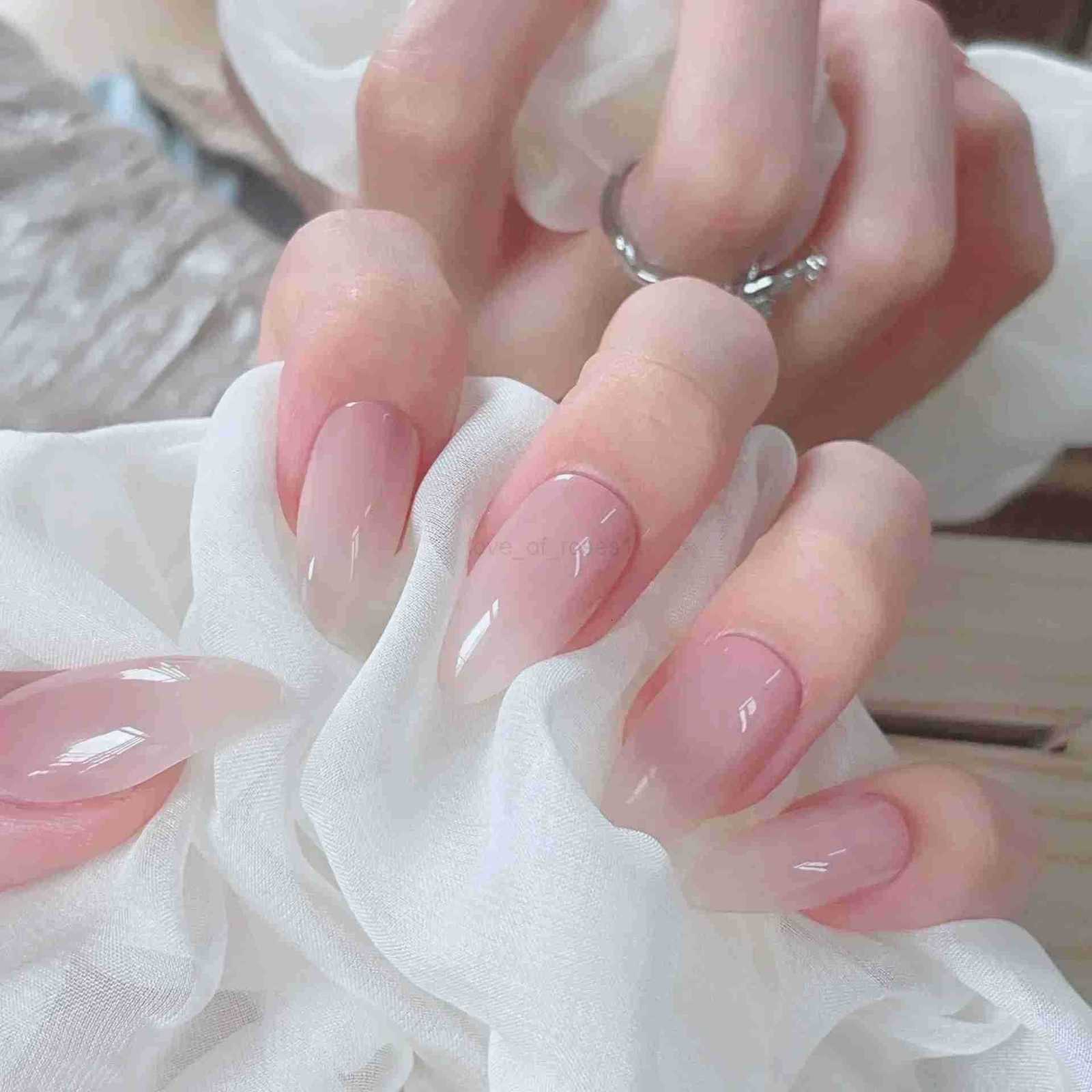 24Pcs Mid-length Almond Ballet False Nails Simple Cat Eye Design Press-on Fake Nails Wearable Full Cover Nail Tips Manicure Tools Z250807