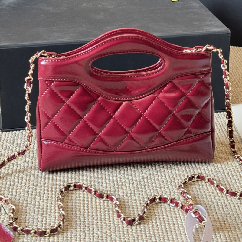 luxury 20cm red shouder bags Handbag Designer Women Large capacity Purse Sacoche for dinner Letters Diamond Lattice glod Hardware Matelasse Chains