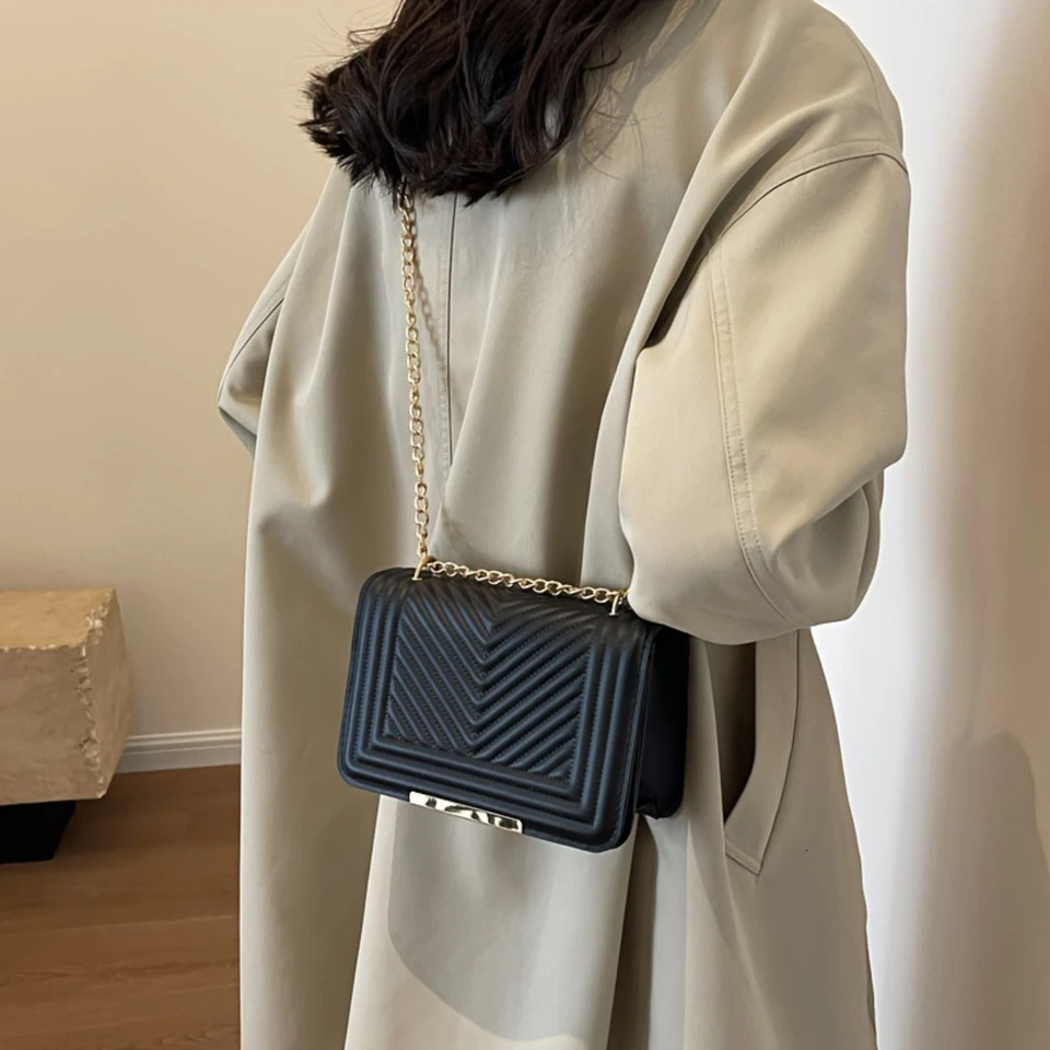 Solid Color Mini Shoulder Bag Textured Quilted Detail Flap Crossbody Bag For Women 250807