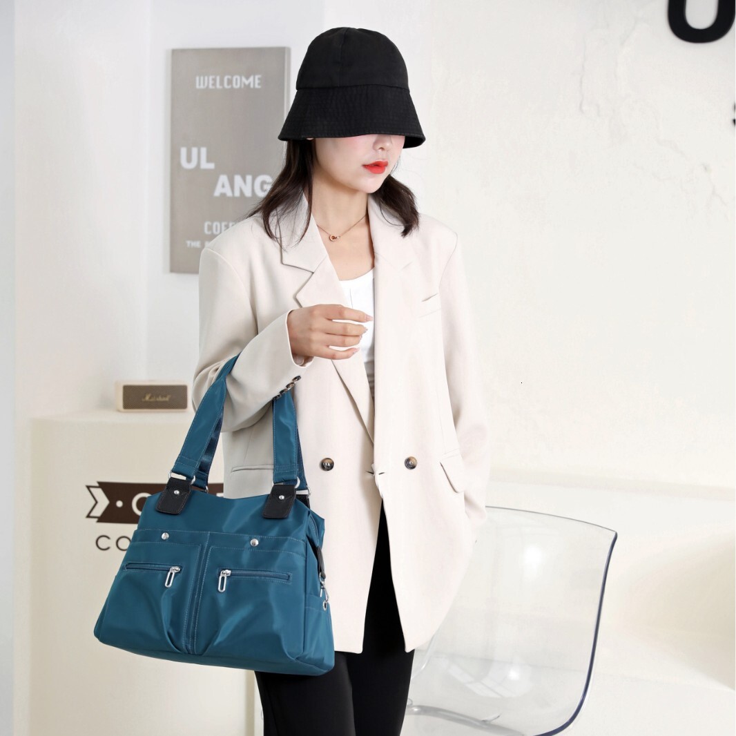 New Large Capacity Shoulder Handbag Multi-Functional Mommy Dry Wet Separation Sports Fitness Bag