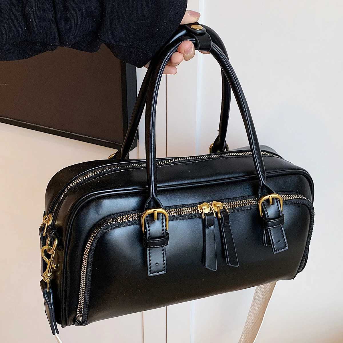 Vintage Handbags for Women Solid PU Leather Tote Bags Large Capacity Female Commute Wide Strap Crossbody Packs 2024 New Z250807