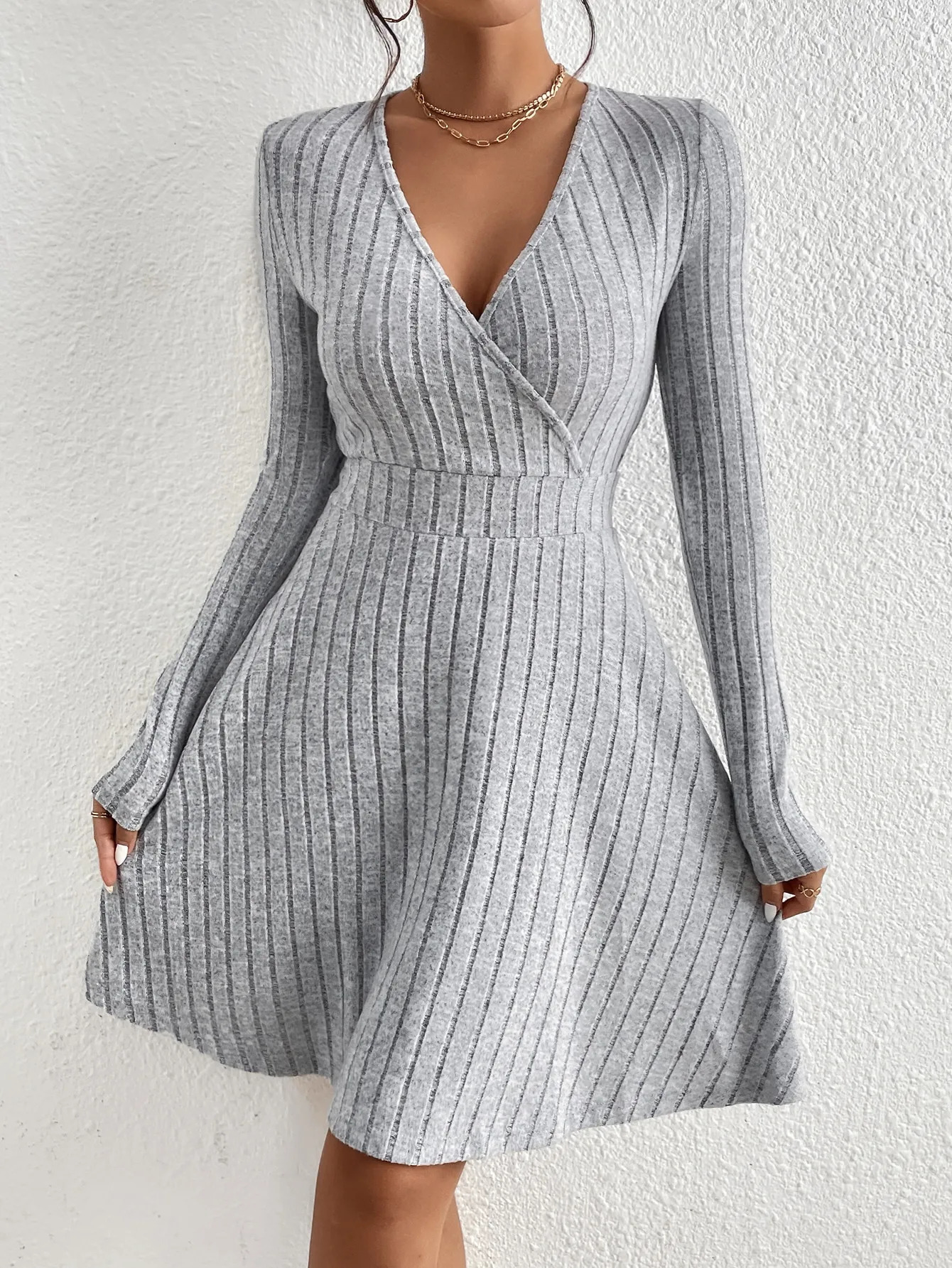 for autumn/Winter Women Knit Slim Sexy Bodycon Dress V-Neck Long Sleeve Dress Solid Casual Midi Sweater Dress 250806