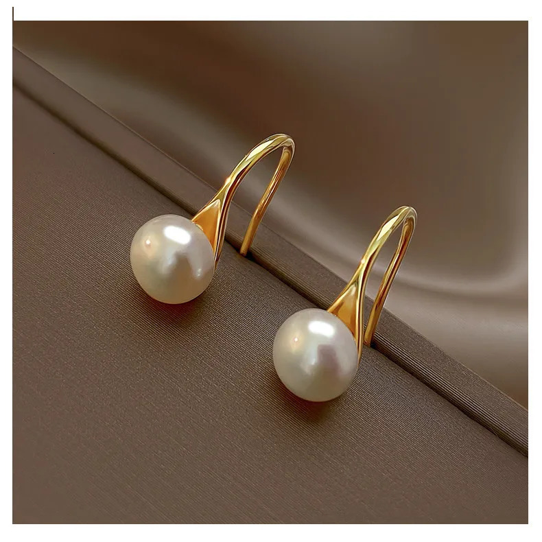 Sell Trendy Simple Natural Freshwater Pearl 14K Gold Filled Ladies Stud Earrings Jewelry Not Allergic For Women Gifts 250805