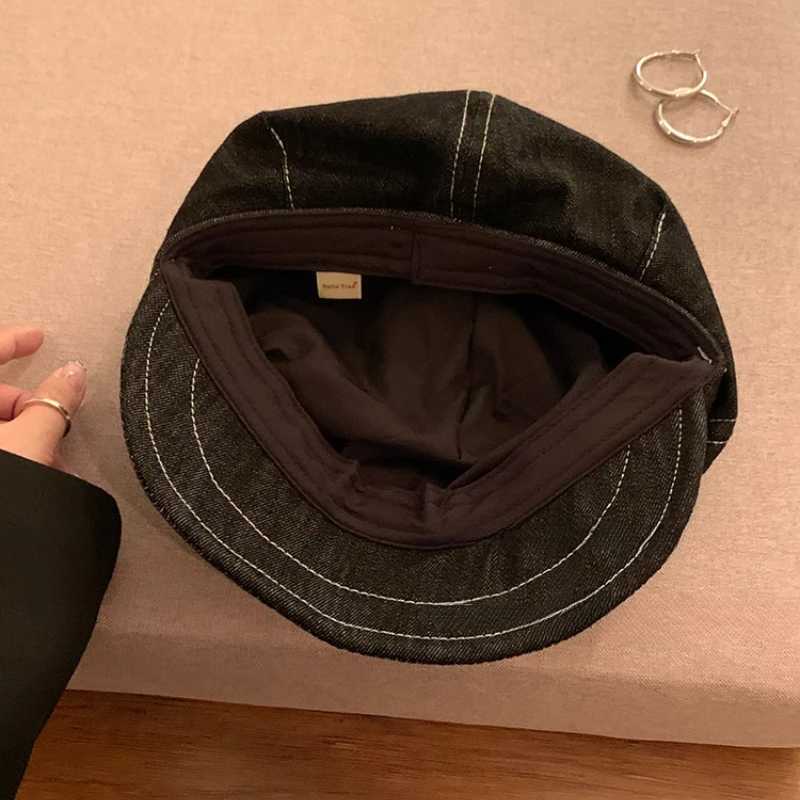 2K Personalized Hole Design Denim Newsboy Hats for Women and Men Spring Summer New Travel Versatile Niche Octagonal Berets XJ250807