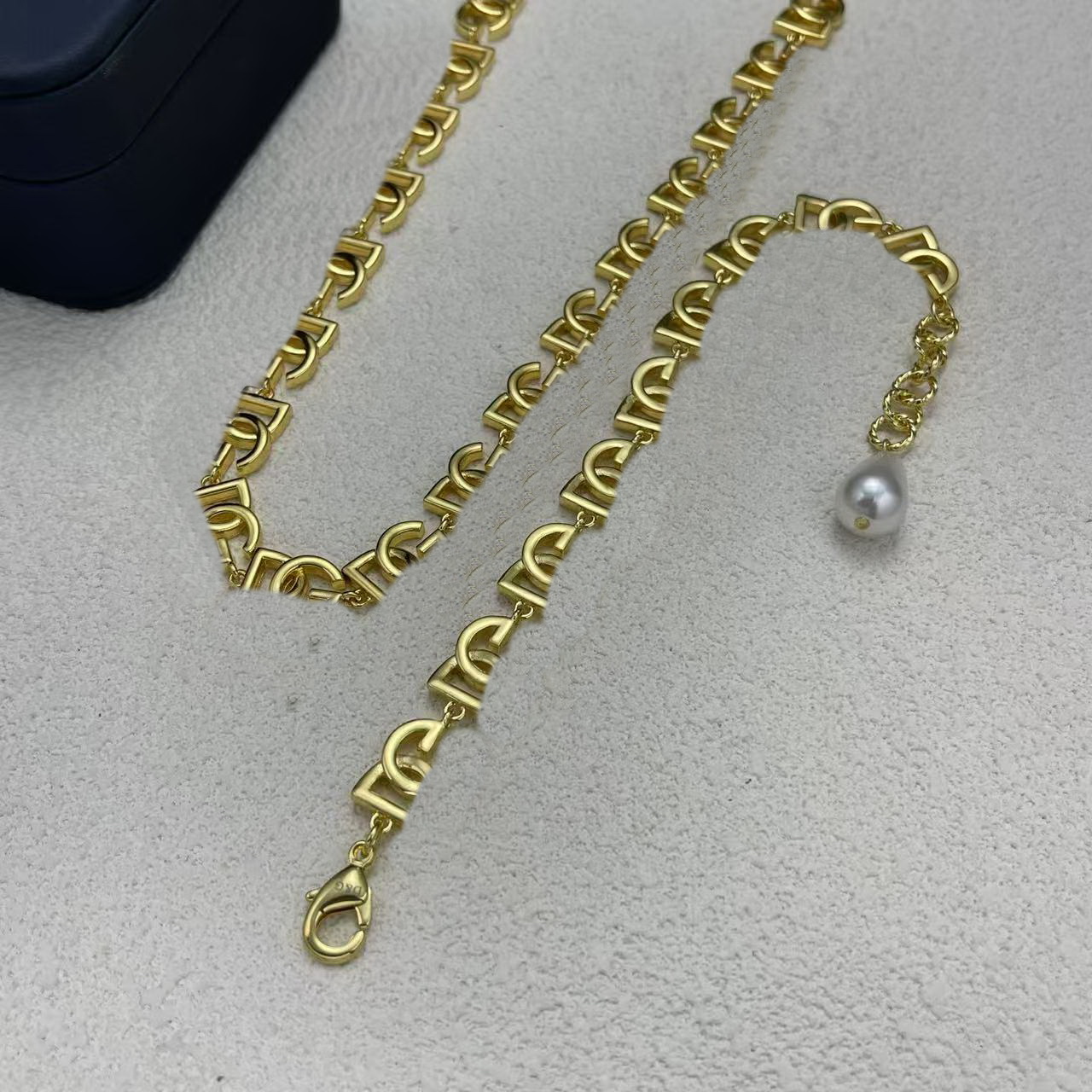 New Designed women Charm letters Pendant Necklace earring gold Copper Plated Bracelet fashion Designer Jewelry DG-N042