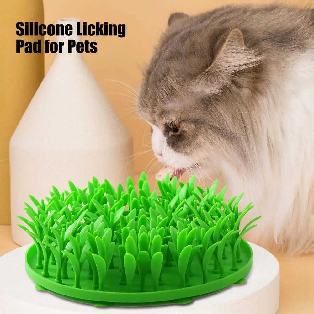 Silicone Grass Mat for Dogs Pet Enrichment Toy Silicone Grass Mat for Cats Dogs Slow Feeder Toy Anti-slip Foraging Pad for Pets Y250806