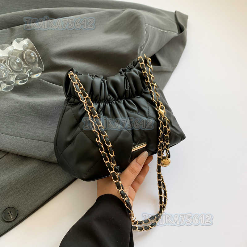 Quilted Embroidery Fashion Bag for Women 2024 New Trendy Pleated Chain Shoulder Bag Versatile Style Crossbody Bucket Bag H250806