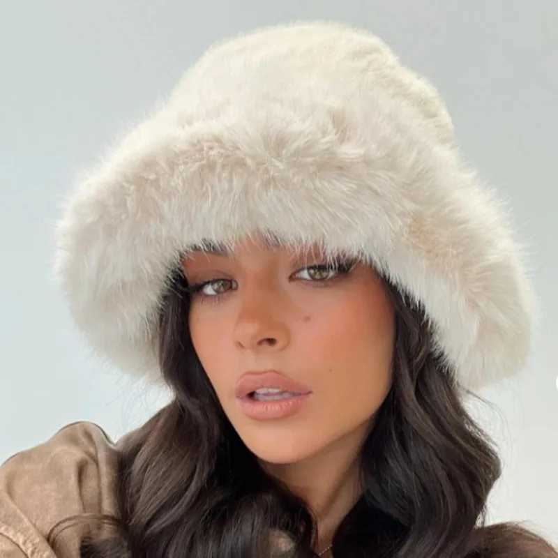 Ins Imitation Fur Bucket Hats for Women Winter New Luxury Fluffy Hat Fisherman Hat Fashionable Warm Cold Snowy Day Panama C XJ250807