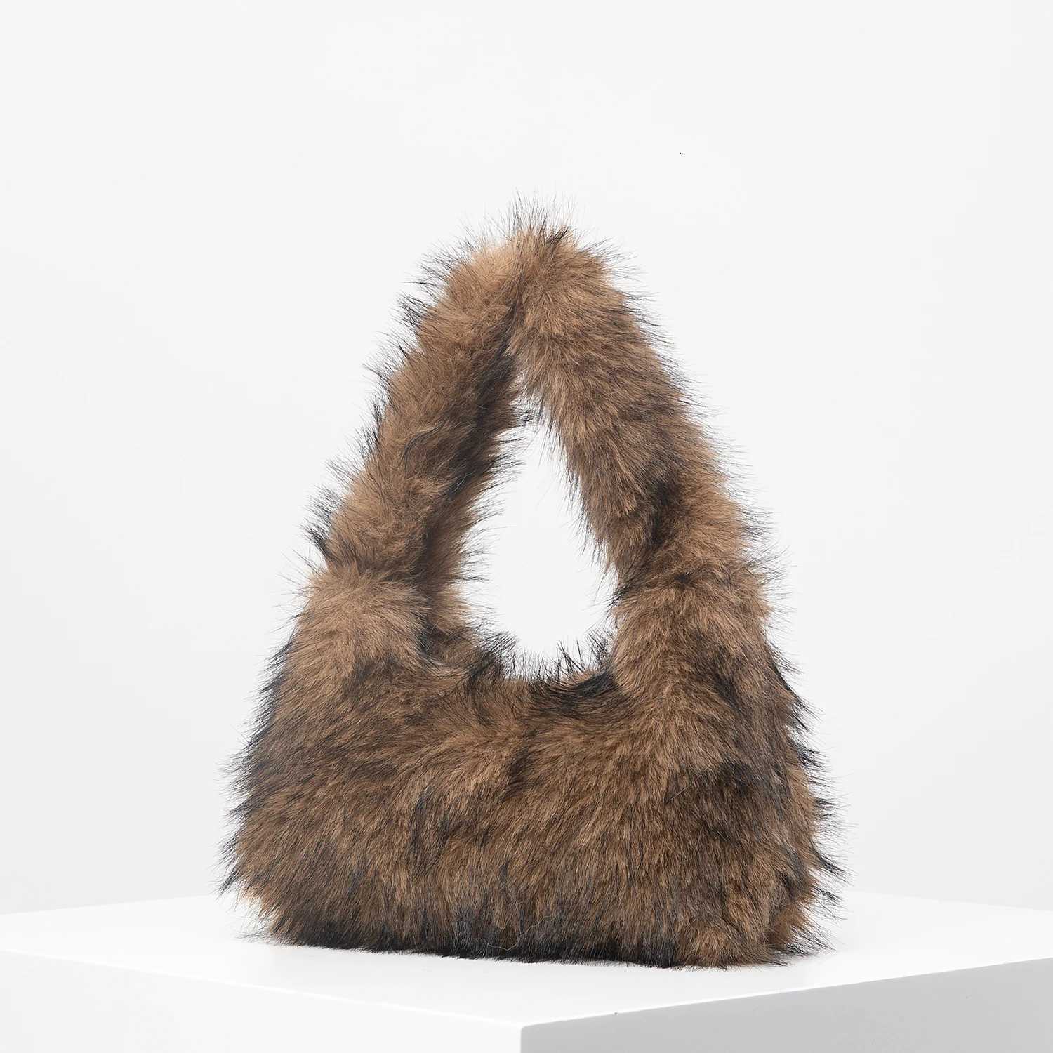 2000s FAshion Fuzz Women Shoulder Bags Dopamine Purse for Women Cute Charm CluTCh Hobo Handbag VaCATion Travel Purse for Z250807