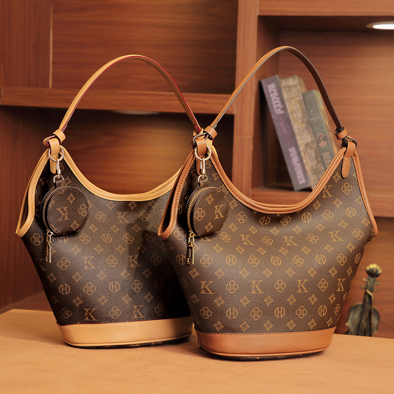MKF designer bag free shipping Light luxury high-quality classic printed retro shoulder bag fashionable and versatile large capacity womens crossbody 