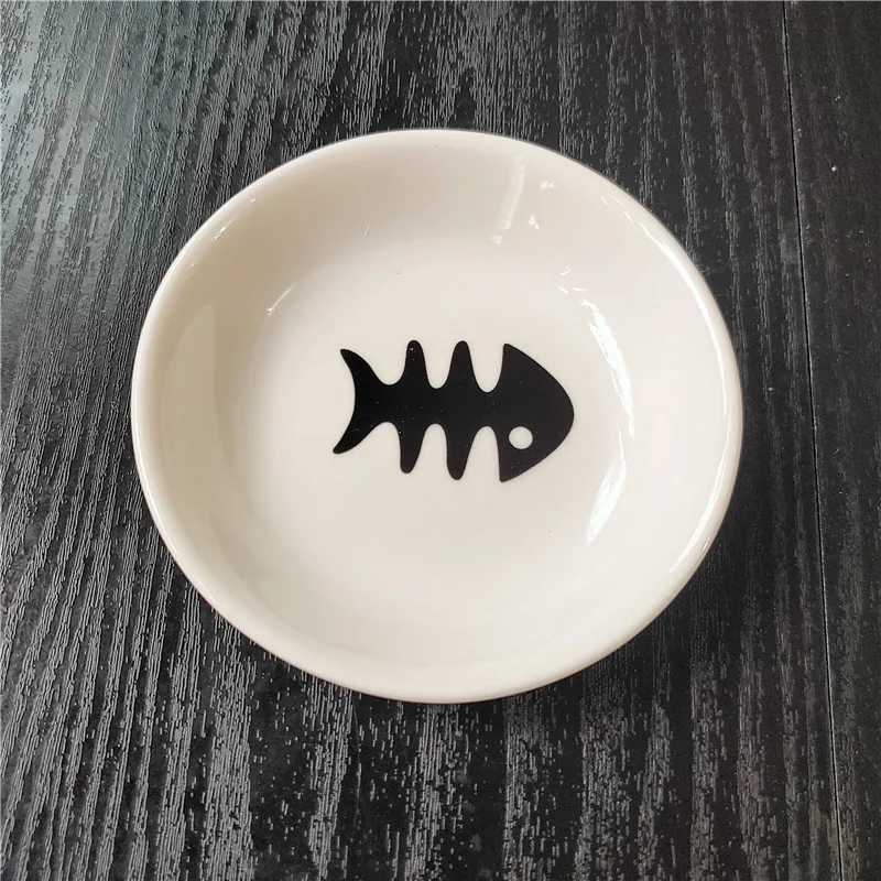 New Creative Cute Cat Small Saucer Shape Mini Plate Ceramics Cartoon Dish Novelty Snack Plate Kitty Disc Y250806