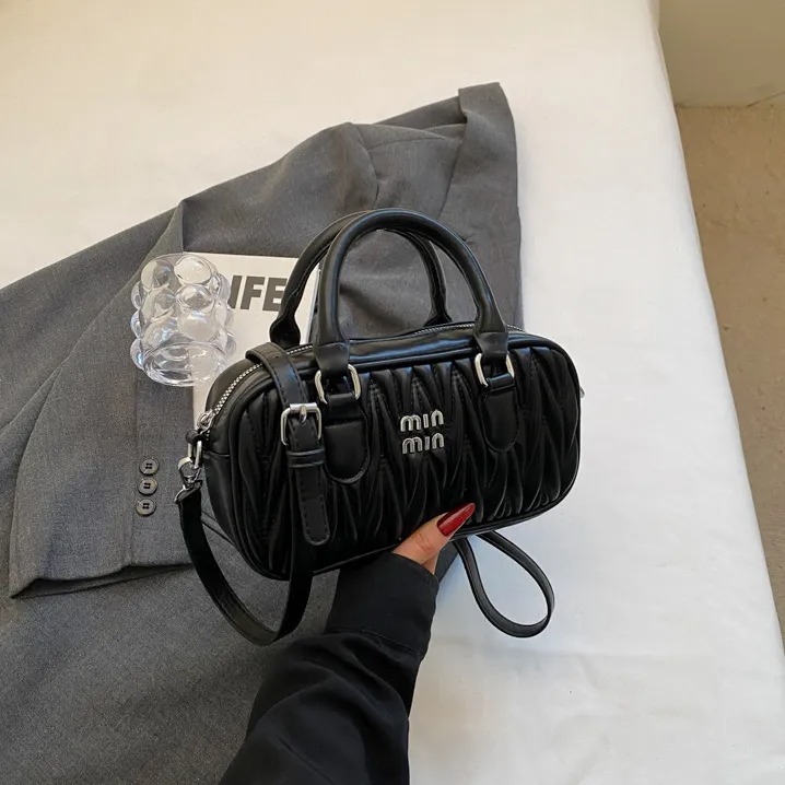 Designer bag 2025 new fashionable luxury shoulder bag crossbody bag classic bag small square bag fashionable women's bag handbag