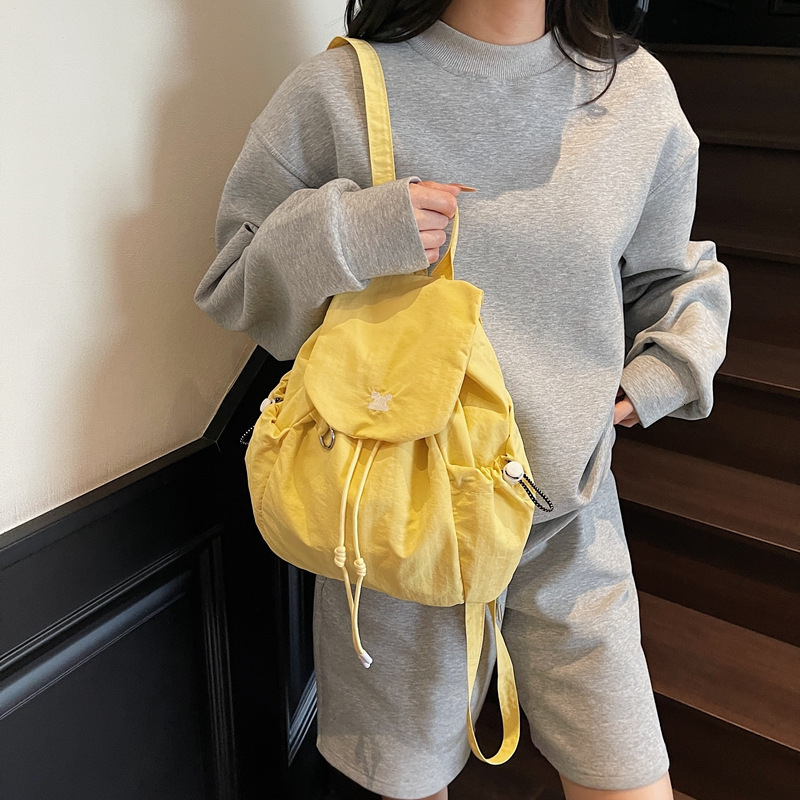 2025 Autumn New Women's Backpack Plaid fashion Korean Style Minimalist Lightweight Drawstring Large Capacity Commuting Designer