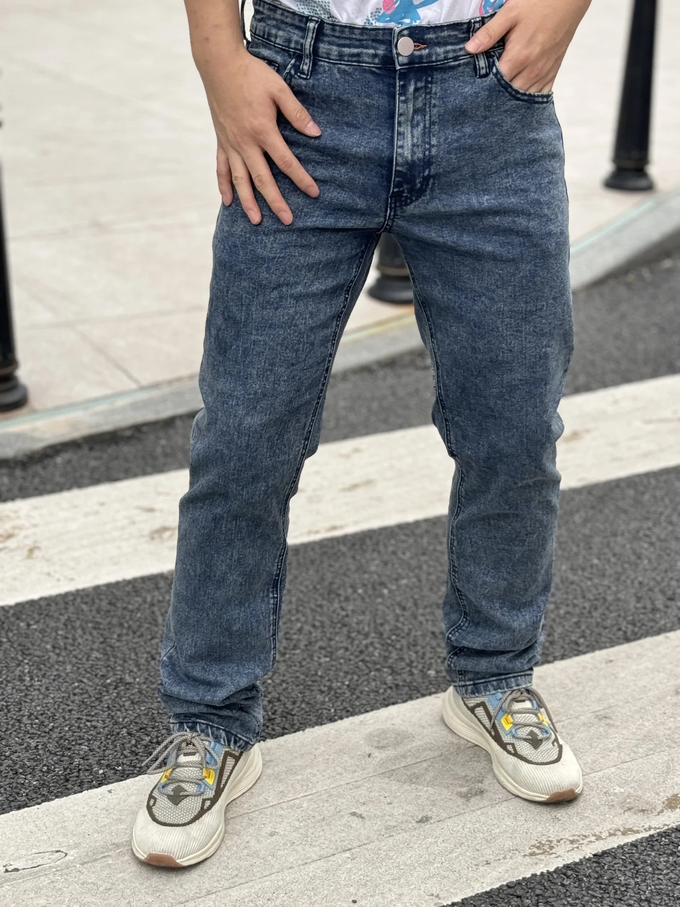 Classic Mens Denim Jeans Light Washed Vintage Effect Casual and Business Wear Suitable for All Four Seasons 250807