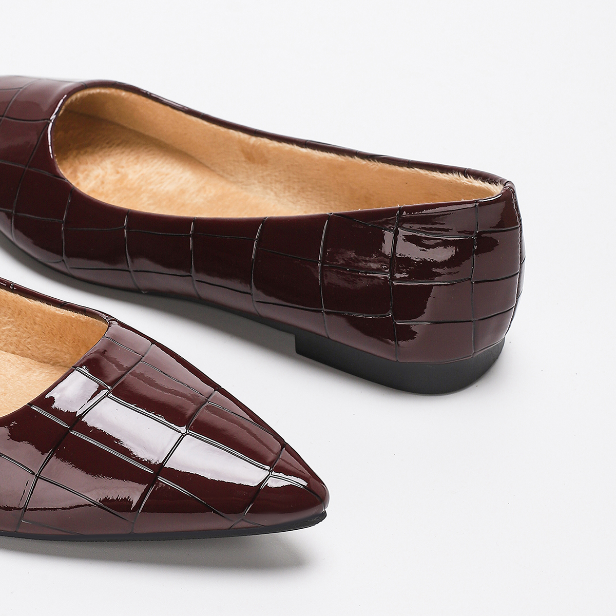 Sandals women's flat shoes New autumn warm solid color one-piece shallow toe pointed toe casual and comfortable