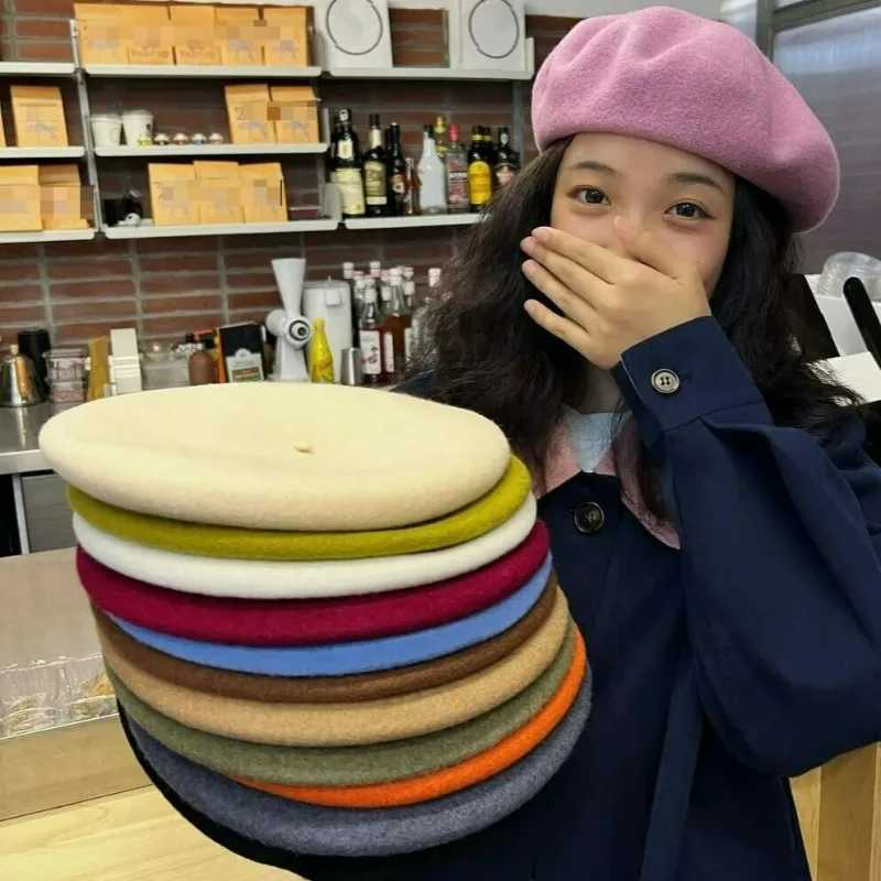 New Multi-color Wool Thick Berets Winter Autumn Artist French Retro Plain Painter Hat for Women Girls Warm Walking Outdoors XJ250807