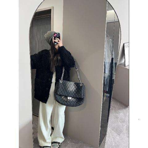 Designer Bag Tote bag Shoulder Bag New Women S Ink Dyed Denim Wandering Quilted Chain Large Capacity Travel Crossbody