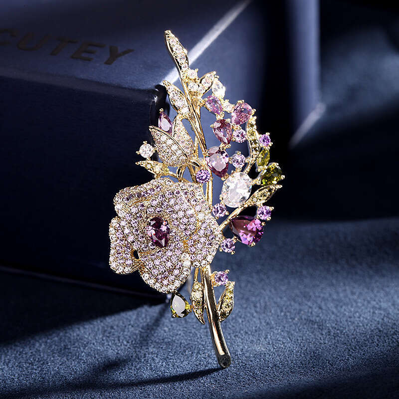 Korean Heavy Industry Pink Zircon Rose Bouquet Elegant Suit Cheongsam Brooch Pin for Women