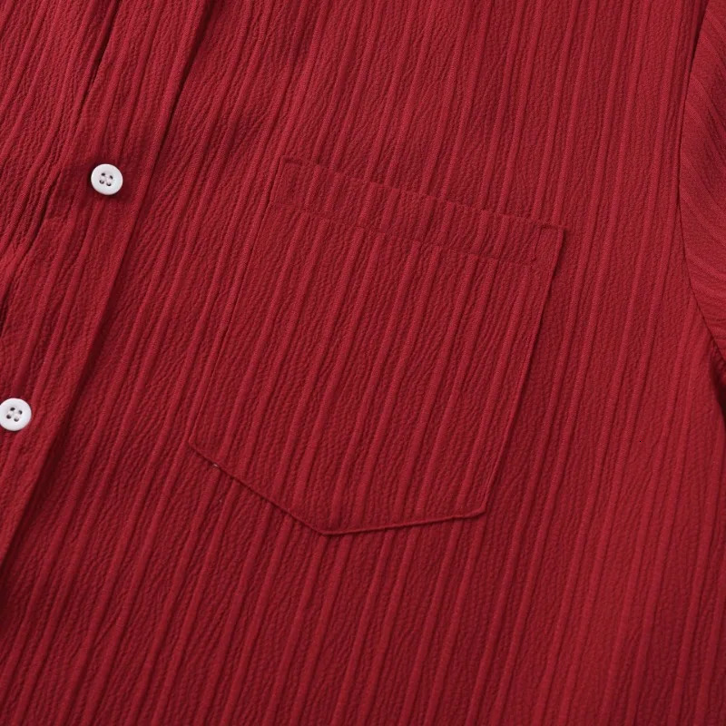 Mens Solid Color Short Sleeved Shirts Summer Fashion Casual Blusas Men Clothing Streetwear Camisas Comfortable Shirt 250807