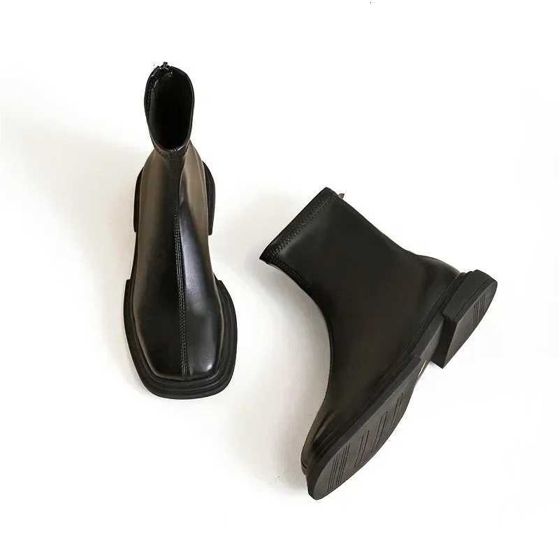 Britain Square Toe Ankle Boots Luxury Fi Chelsea Boots New Low Heels Platform Women Shoes Botas De Mujer XJ250807