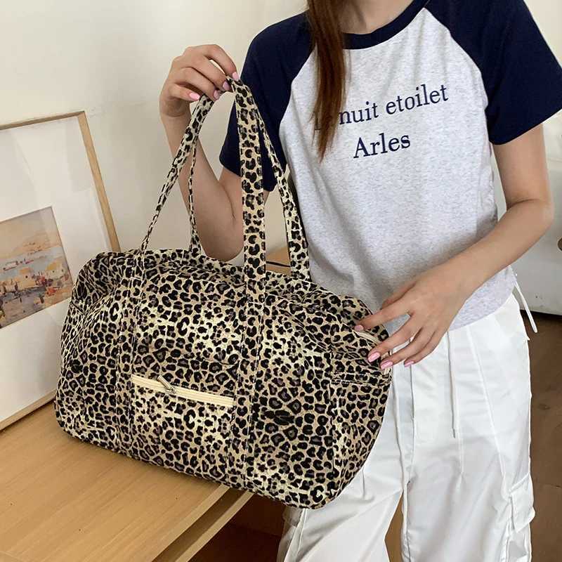 ANiche Leopard Print Canvas Handbag Highend Leopard Print Commuter Shoulder Bag Cross Border Large Capacity Business Travel Bag Z250807