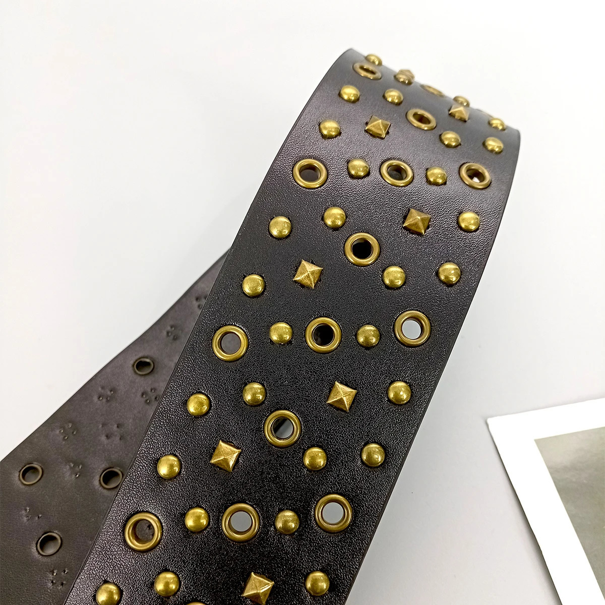 Y2K Hollow Western Style Exaggerated Cowboy Cowgirl Wide Belt For Women Vintage Soft Durable Belt Punk Gothic Waistband Female 250806