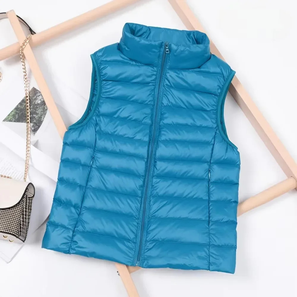 White Duck Down Jacket Women Vest Autumn Winter Sleeveless Waistcoat Warm Lightweight Puffer Jacket Female Tops Outwear 250805