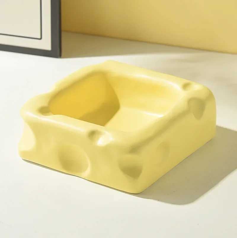 Cartoon Creative Cheese Shaped Rice Pet Ceramic Bowl Safe and Non-toxic Anti Knock Non-slip Bowl for Dog Cat Y250806
