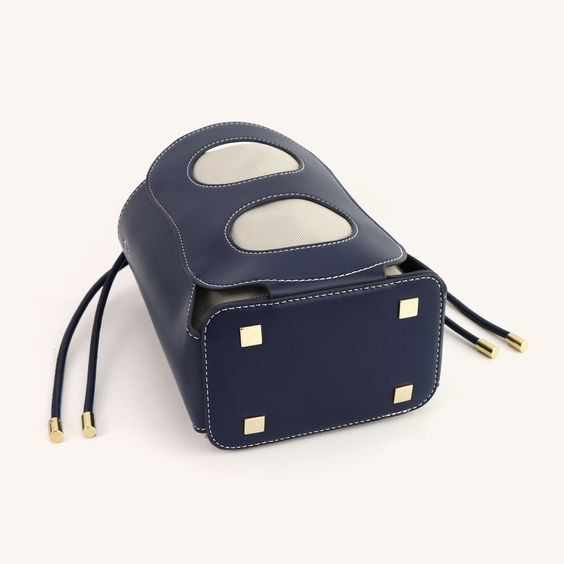 Free Shipping Designer Luxury New Hollow Crossbody Bag European And American Niche Bucket Bag Single Shoulder Versatile Large Capacity Women's Ph