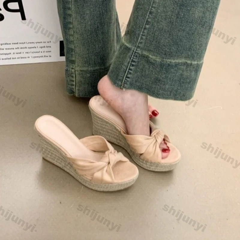 Women Wedge Shoes Summer Outerwear Fashion Slip on Straw One Word Slippers Comfortable Non Breathable Platform Sandals 250801